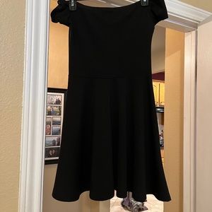 Cute off the shoulder, short black party dress!